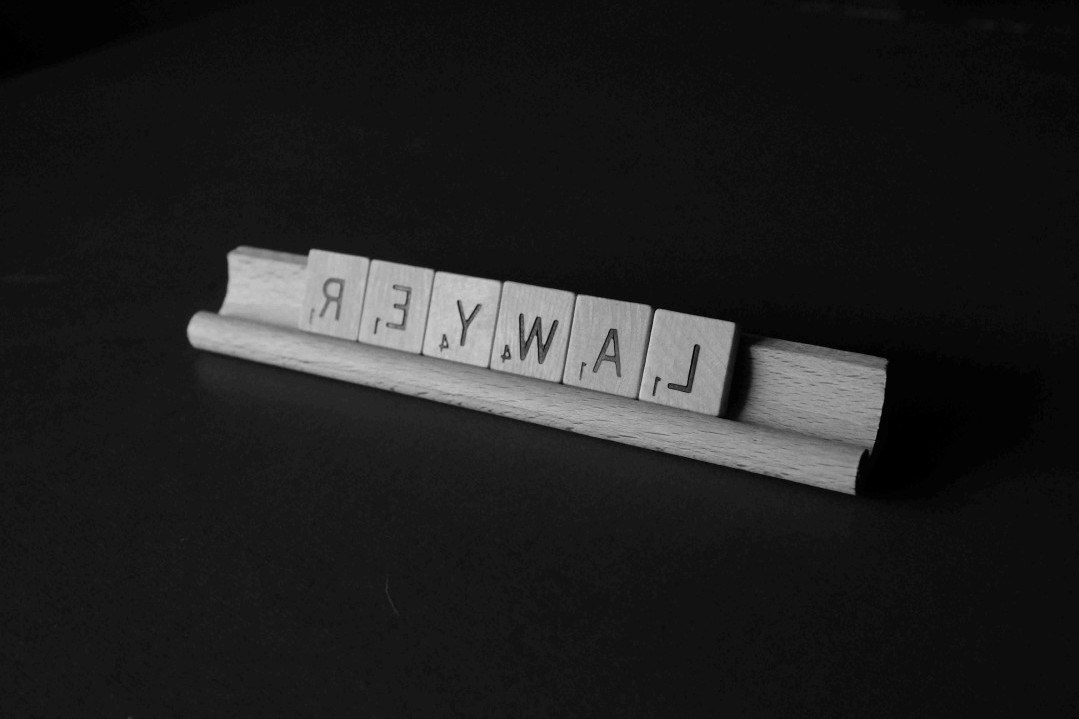 İş anlaşmazlığı görseli